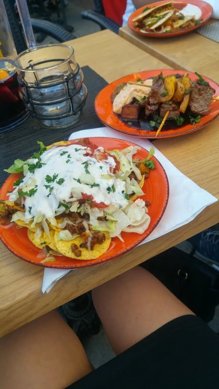 Restaurants & cafés