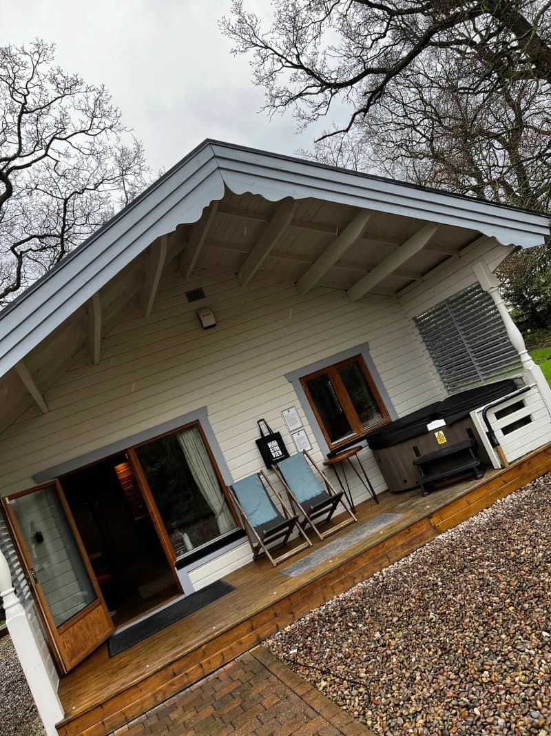 Whinstone View Lodges