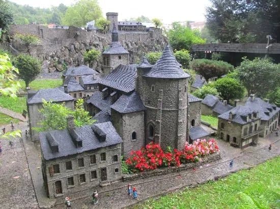 Le Petit Lourdes