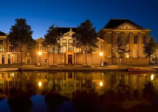Museum De Lakenhal