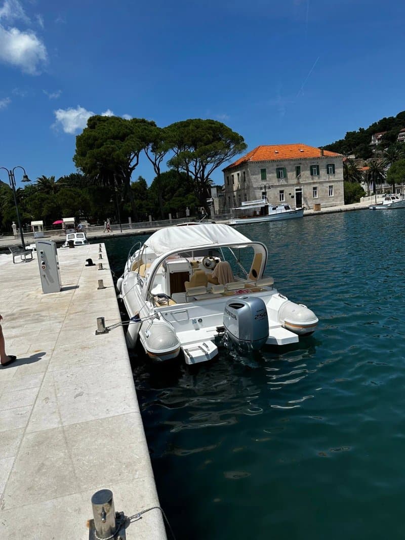 Afitat Boat Rentals