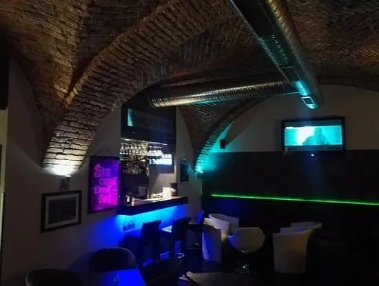 Cafe Bogey Bar