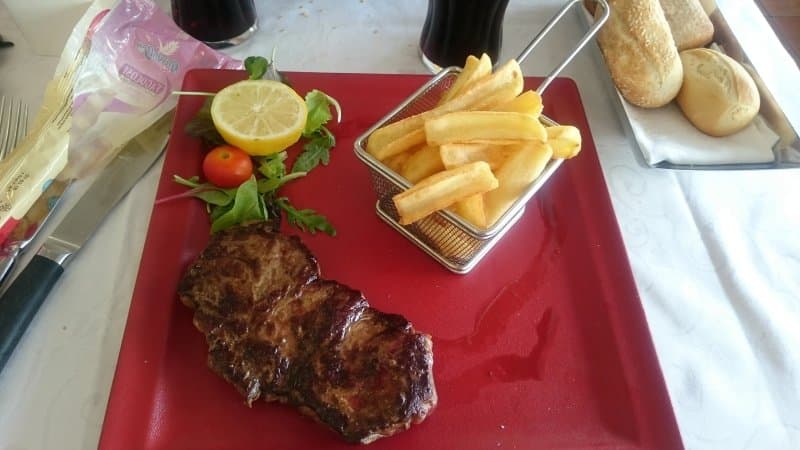Restaurants & cafés