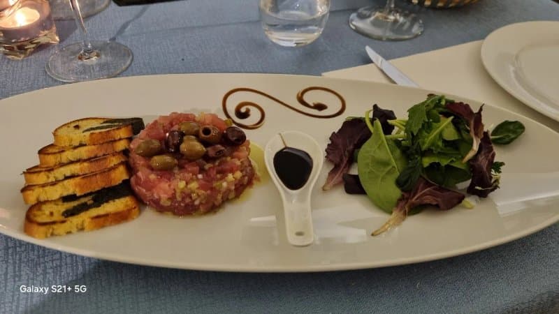Restaurants & cafés