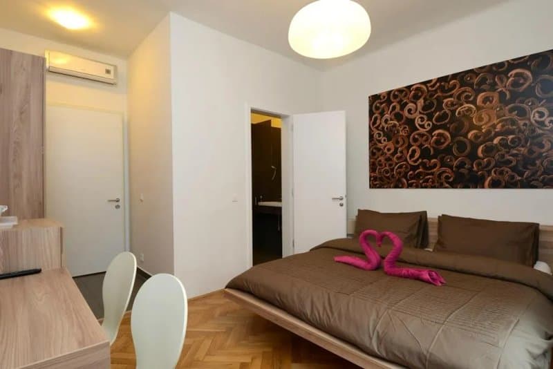 Ginger Rooms