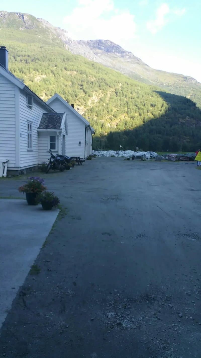 Brekke Gard Hostel
