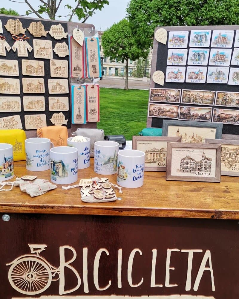 Bicicleta Cu Suveniruri