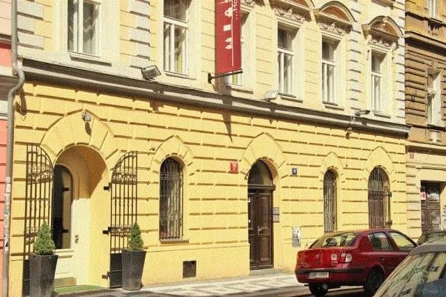 City Lounge Hotel