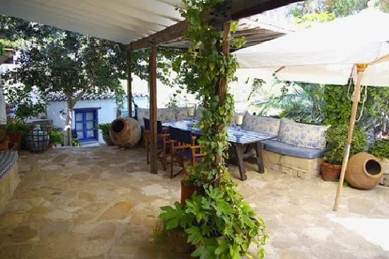 Little Lodge Guest House