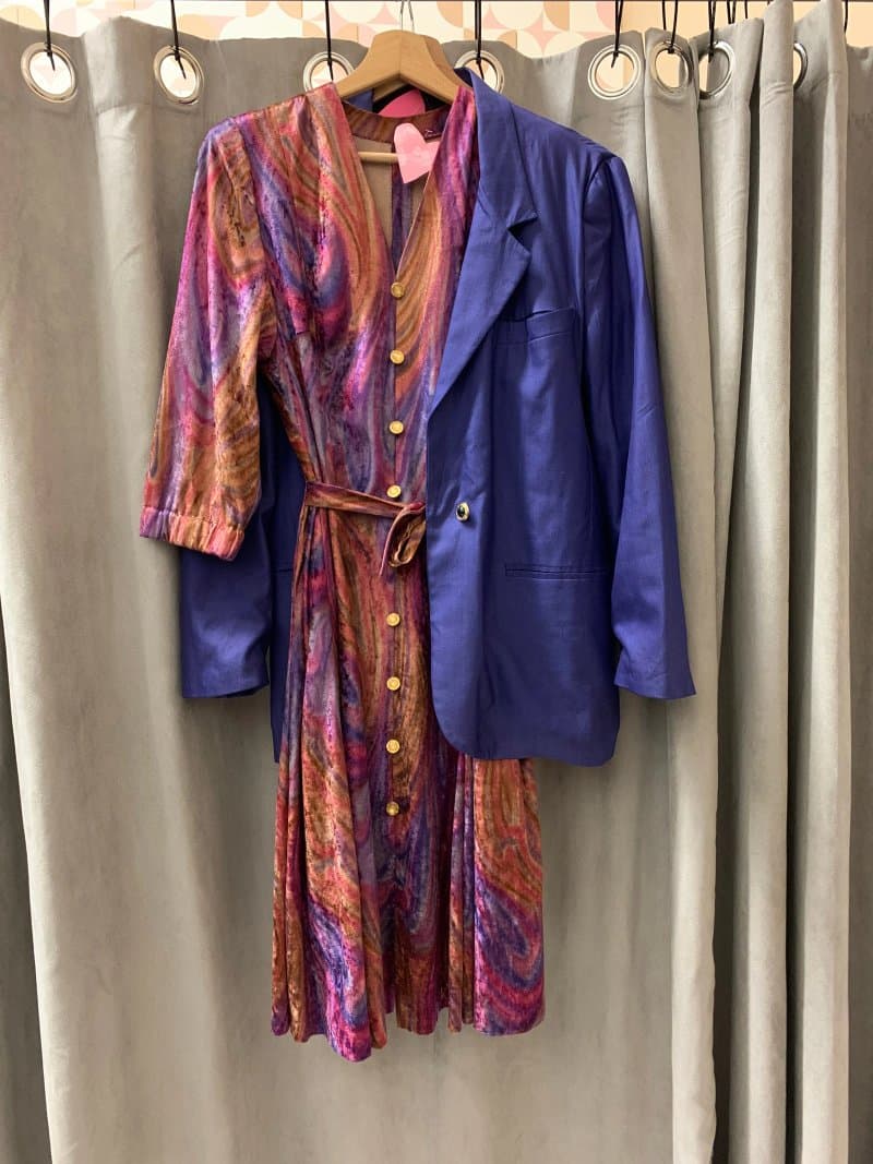 MOMENT nadacni vintage store