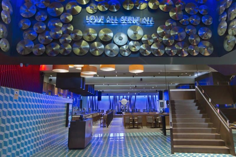 Restaurants & cafés