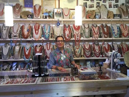 Coral Shop Irena