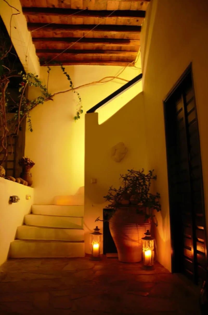 Vourakis Studios