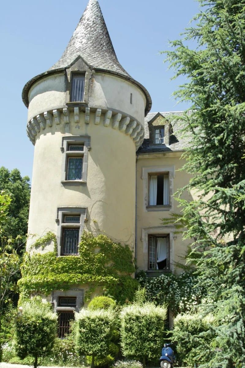 Chateau de Bessonies