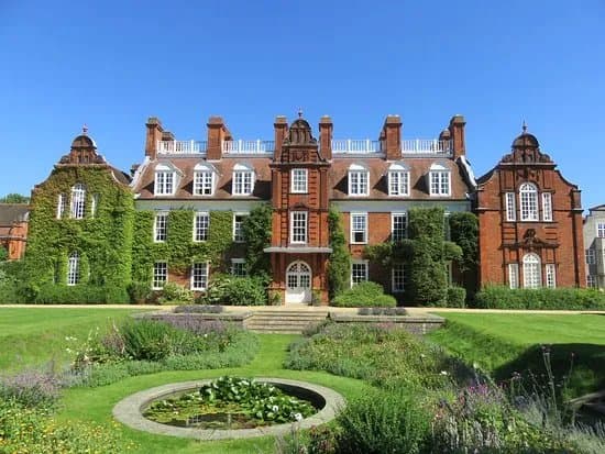 Newnham College