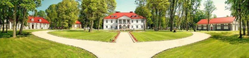 Bistrampolis Manor Hotel