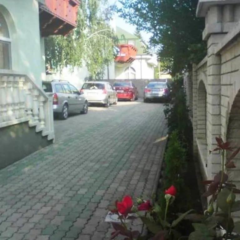 Luna Apartment House