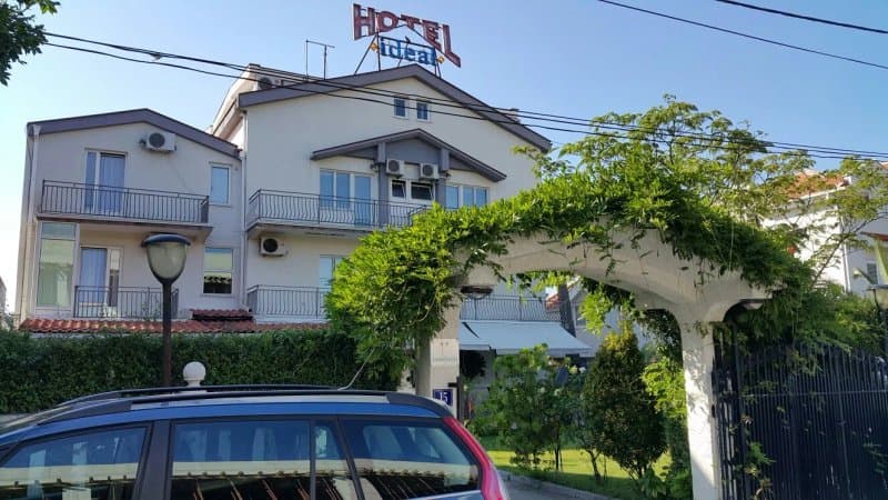 Ideal Hotel