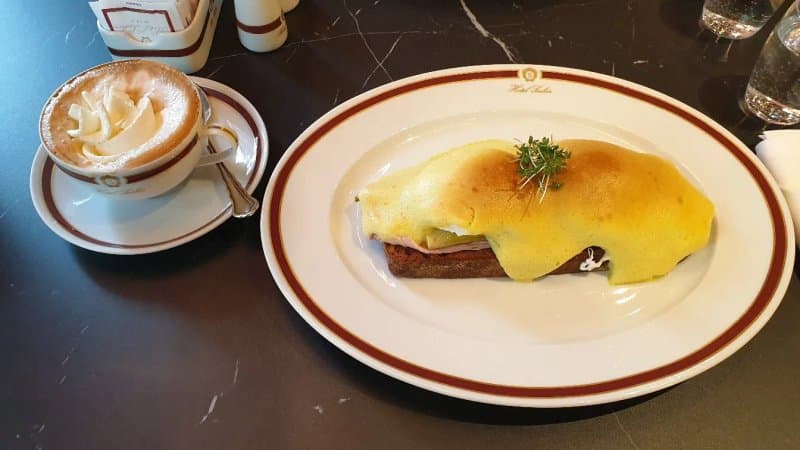 Restaurants & cafés