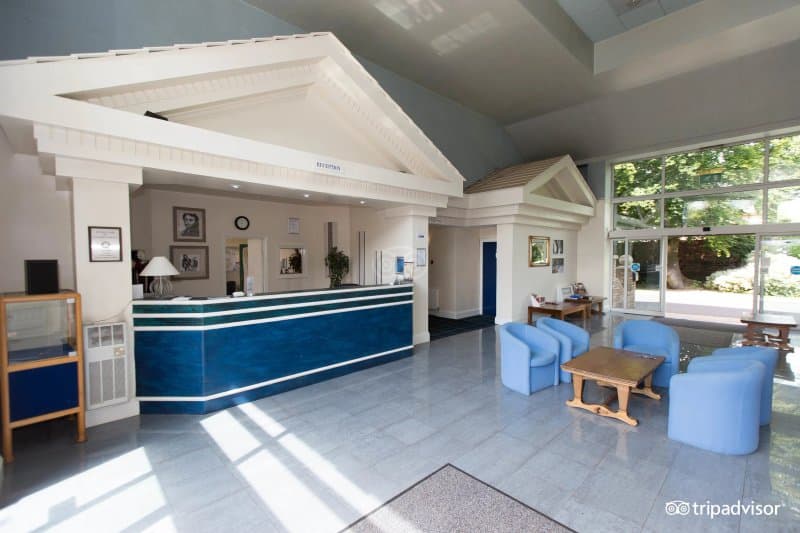 Devonshire House Hotel
