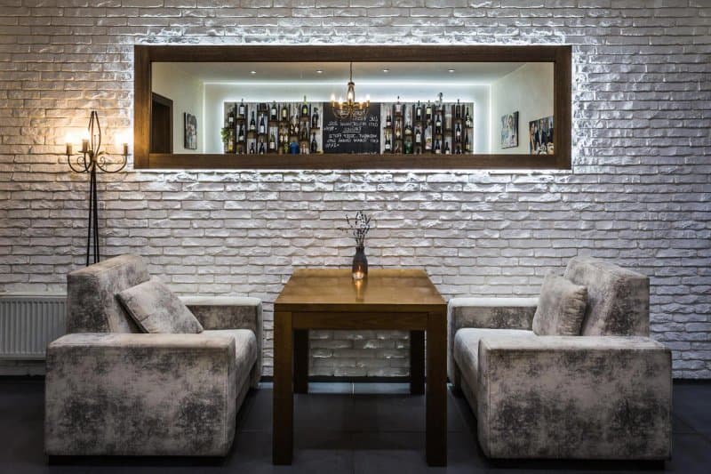 eL cafe bar & restaurant