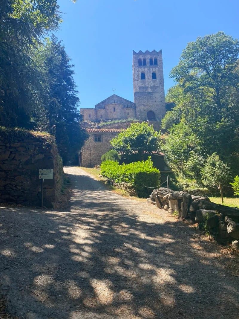 Abadia De Sant Martí Del Canigó