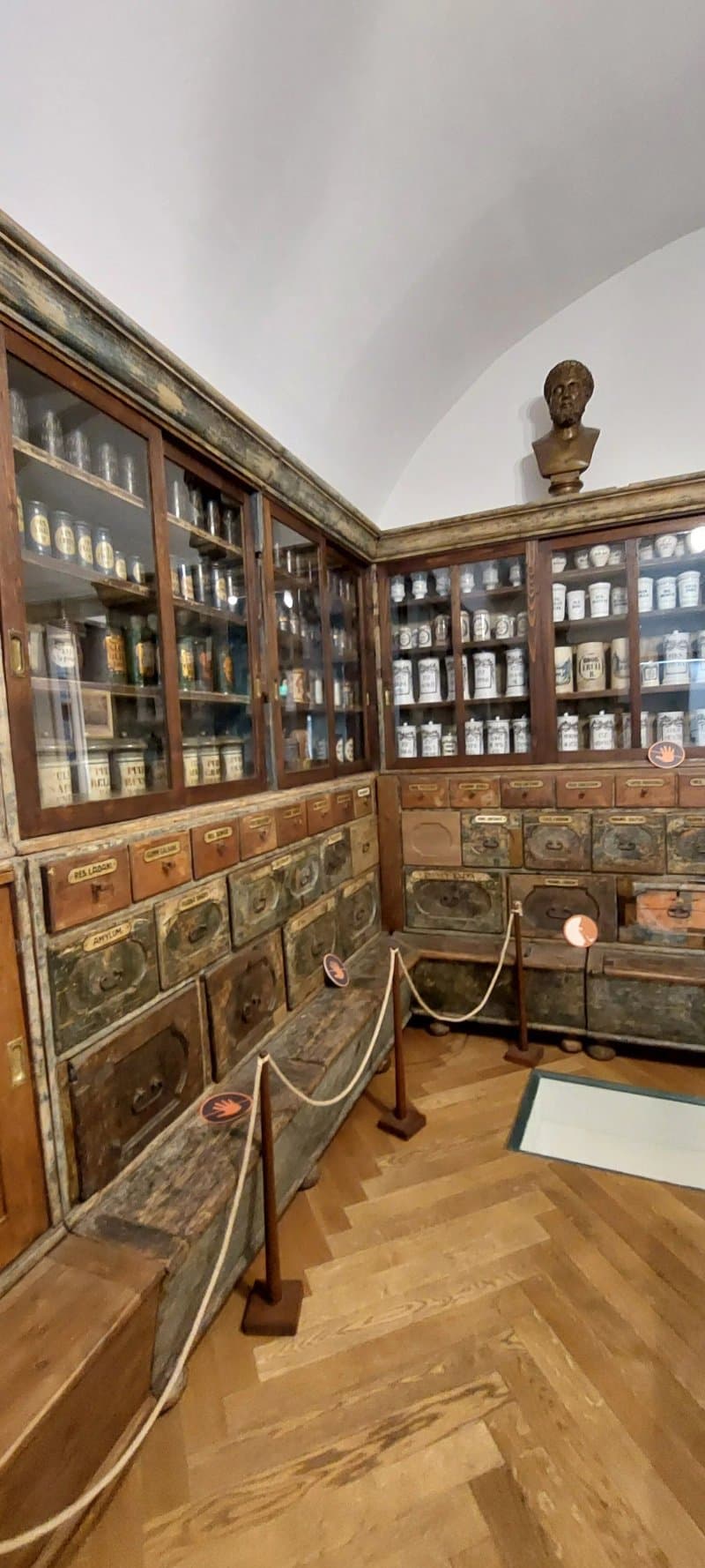 Muzeul Farmaciei