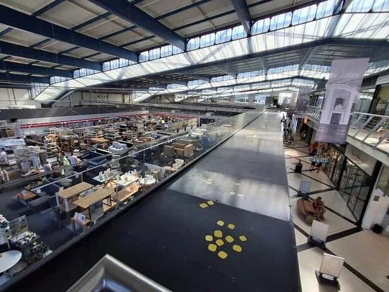 Recsei Center (shopping Center)