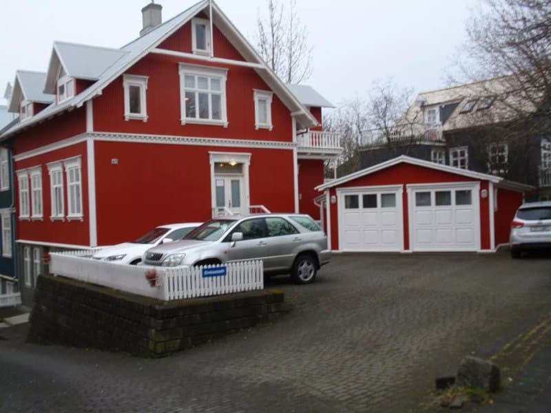 Brattagata Guesthouse