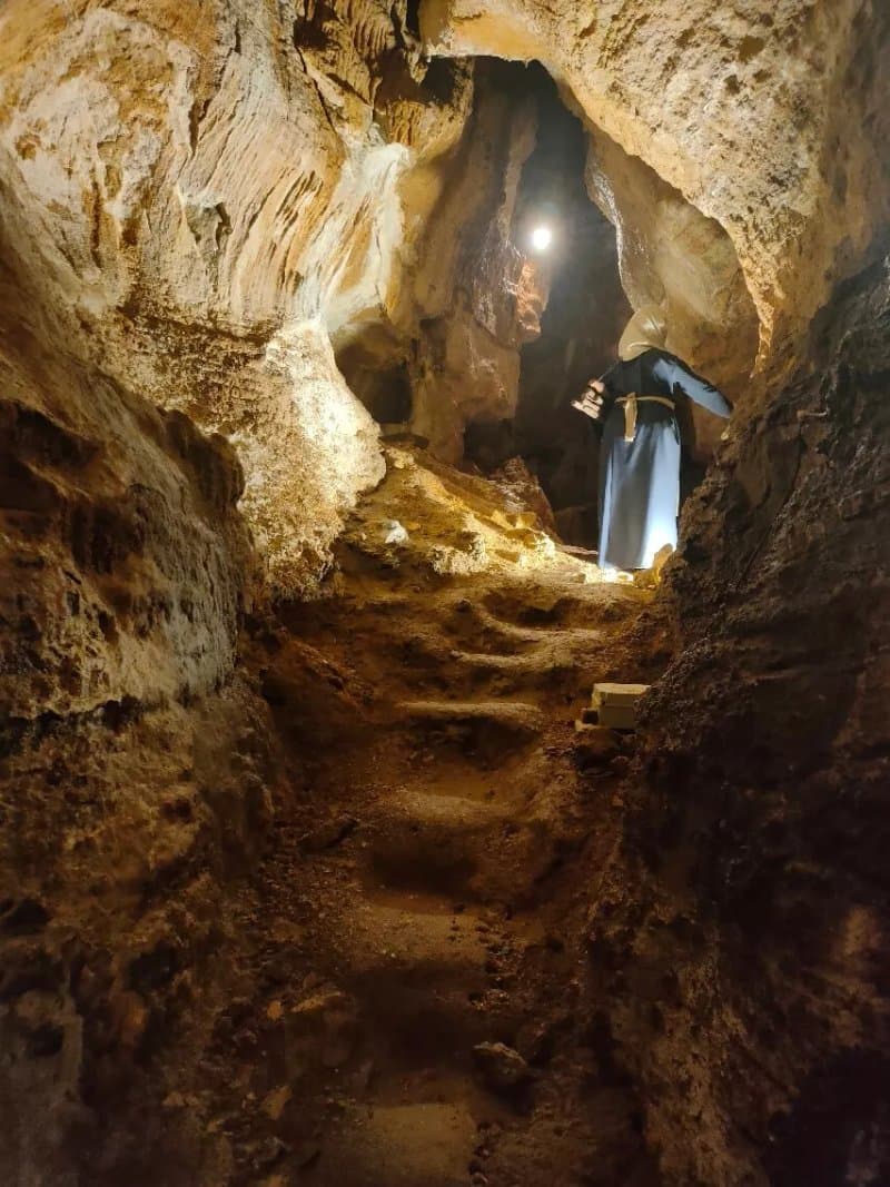 KonEprusy caves