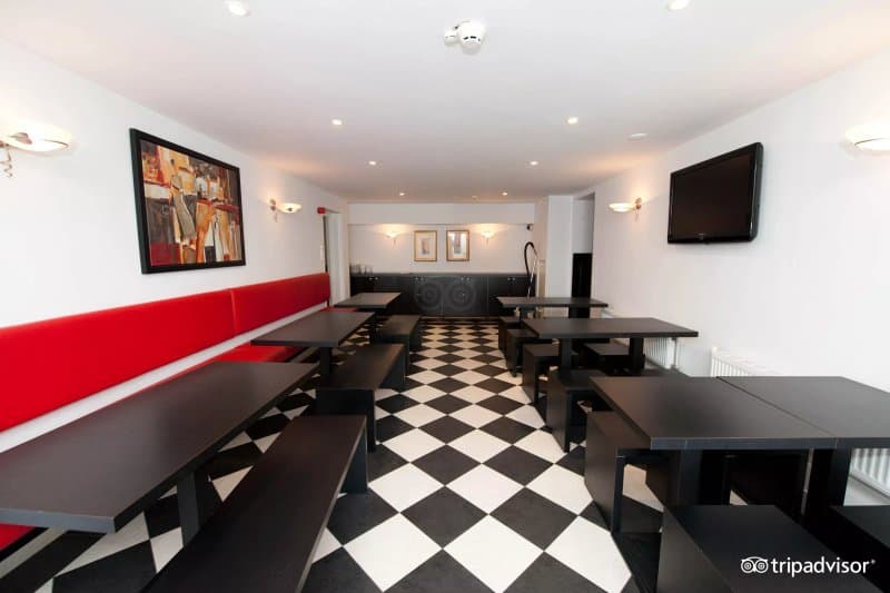 Hotel 74