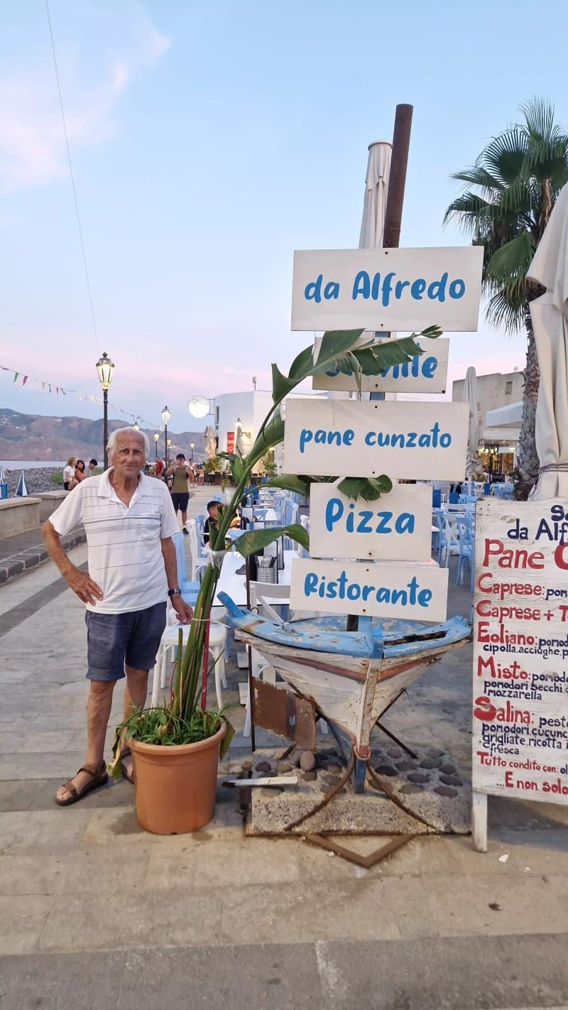 Restaurants & cafés