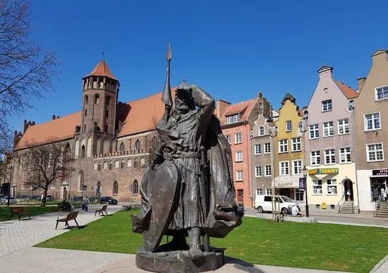 Swietopelk II Monument