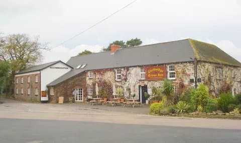 Thelbridge Cross Inn