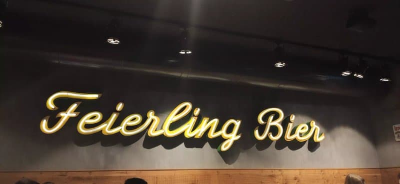 Restaurants & cafés
