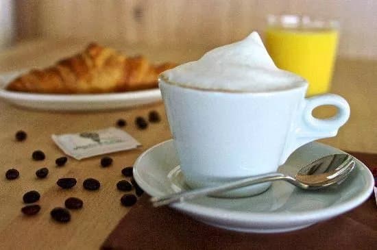 Restaurants & cafés