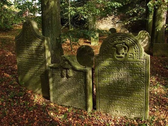 Jewish Cemetery (Zidovsky Hrbitov)