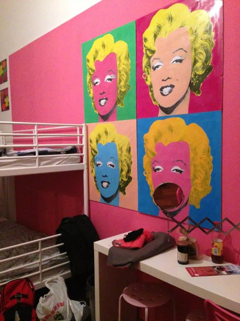 Art Hole