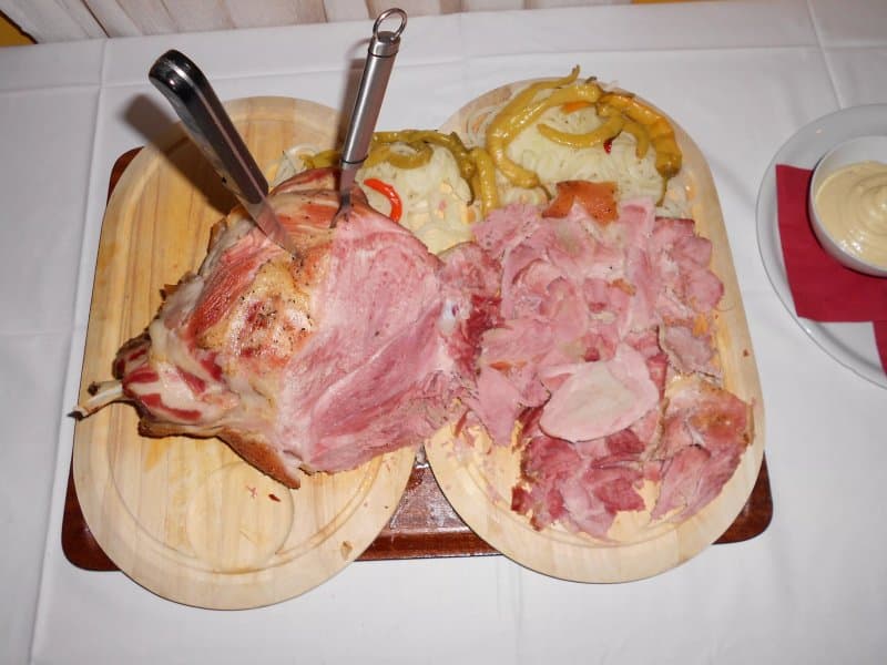 Restaurace A Ubytování Na Hřišti