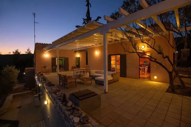 Roxanne’s Olive Grove House
