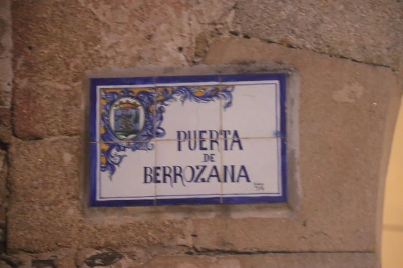 Puerta de Berrozanas