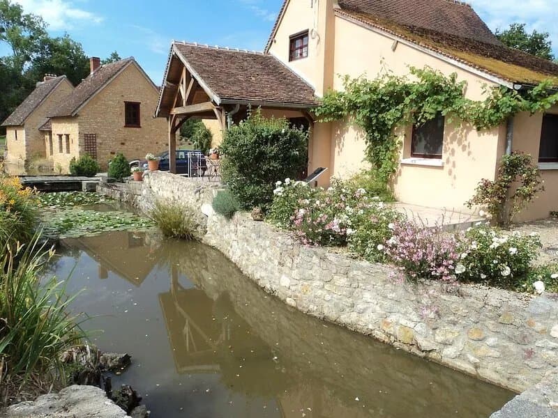 The kingfisher, approved Valeurs Regional Natural Park lodge
