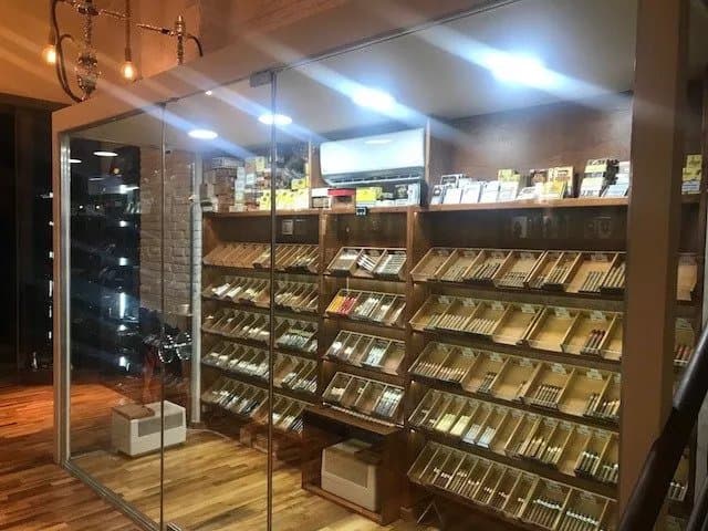 You & Me Cigars Lounge