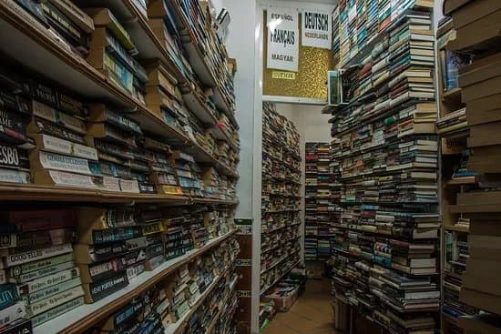 Nerja Book Centre