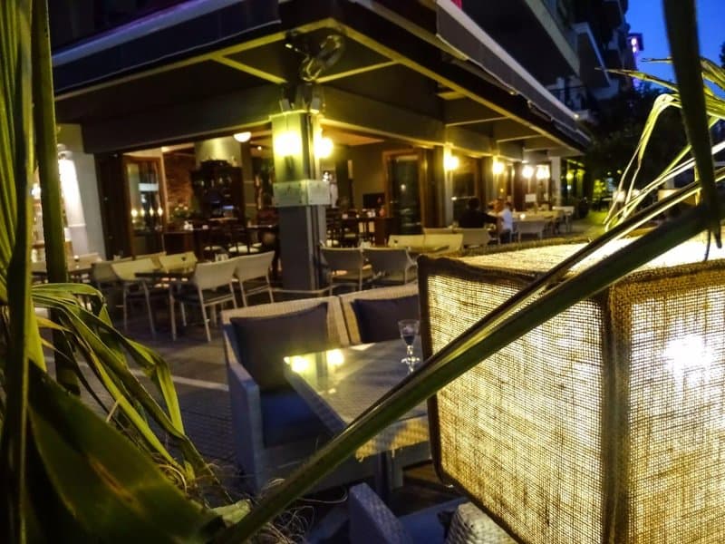Restaurants & cafés