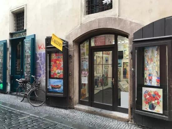"Manoukian" Gallery of modern art