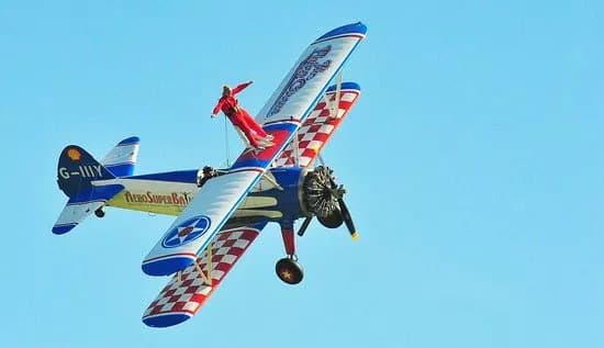 AeroSuperBatics Wingwalkers