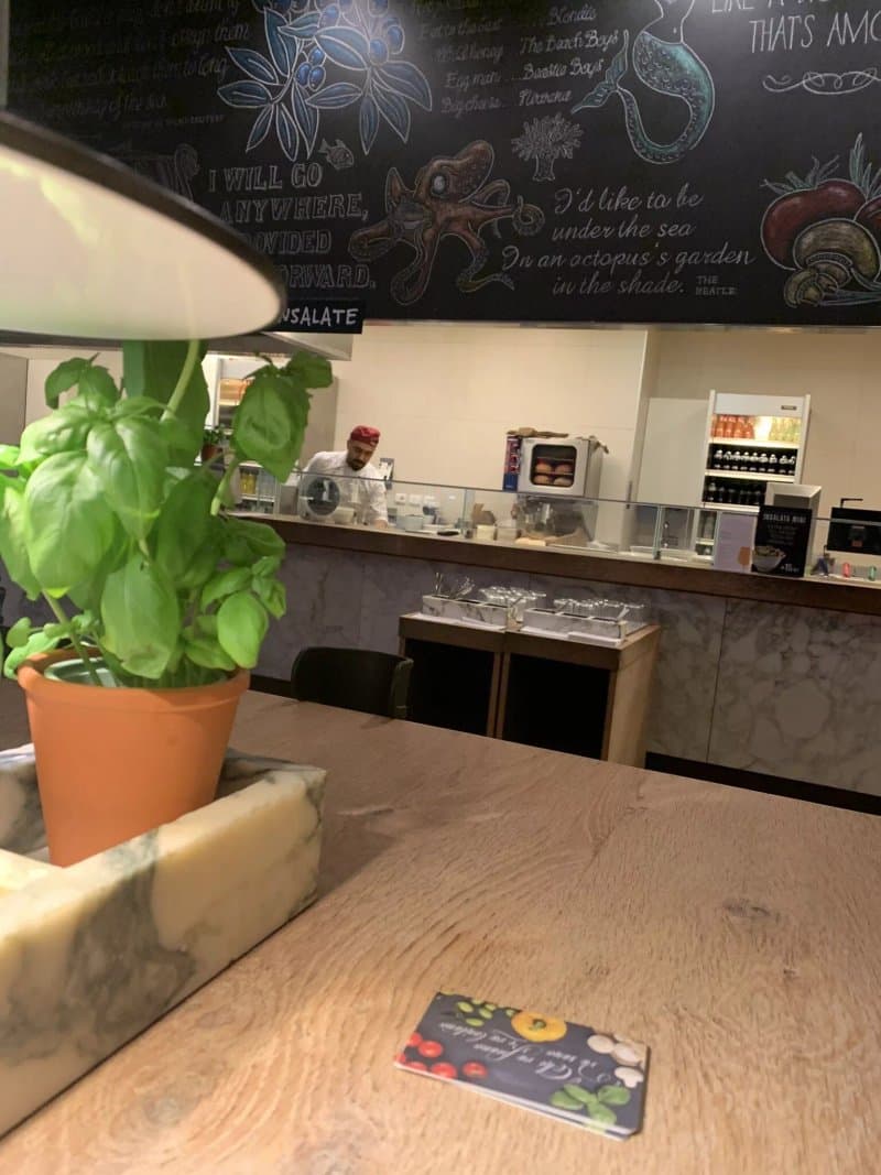 Restaurants & cafés