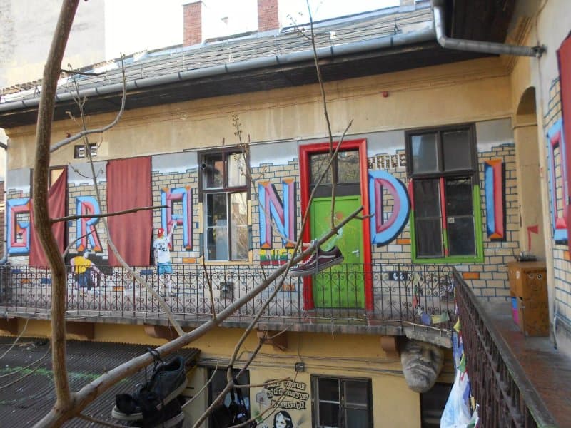 Grandio Party Hostel