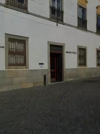 Biblioteca Publica de Evora
